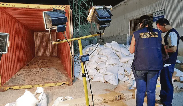 Hallan 40 kilos de cocaína líquida camuflada en contenedor de quinua