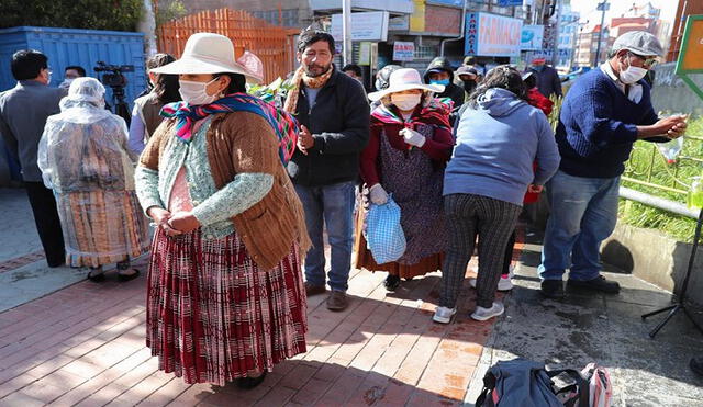 Bolivia reportó este jueves 1.167 infectados y 61 fallecidos por coronavirus. Foto: EFE