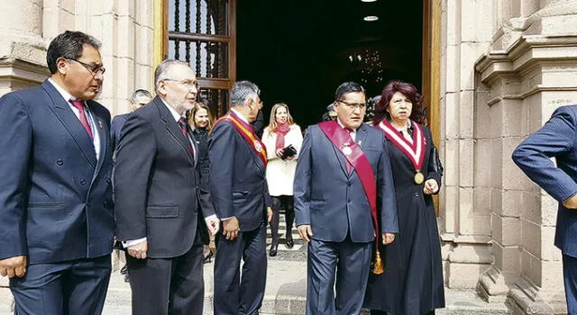 Encuentro. Gustavo Díaz y Juan Tonconi en actos oficiales.