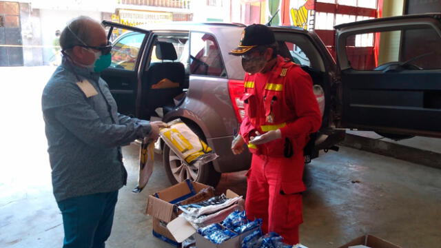 Donan equipos de protección para bomberos