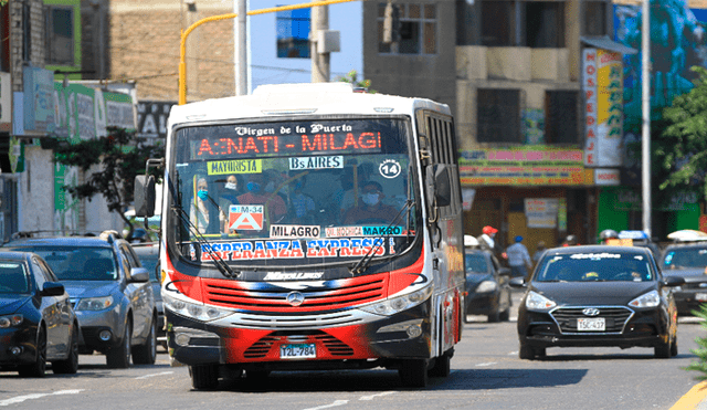 Transporte público serán los primeros en pasar inspección técnica. Foto: Jaime Mendoza / La República.