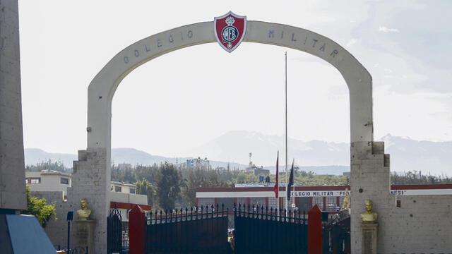 Consumo de drogas y alcohol en Colegio Militar de Arequipa