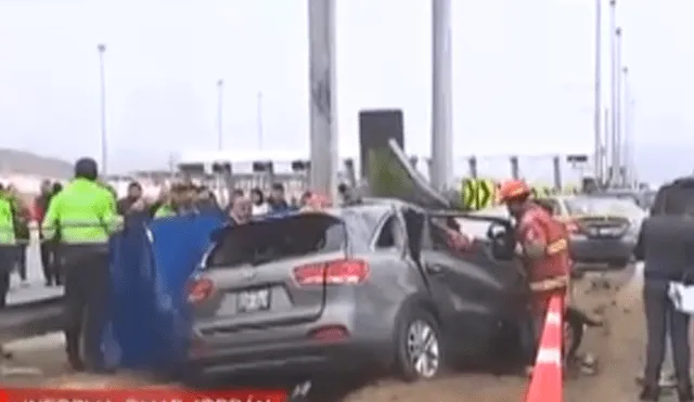 Panamericana Sur: joven fallece tras impactar su auto contra columna de acero [VIDEO]