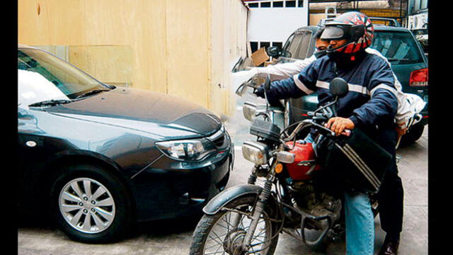 Motociclista intentó secuestrar a policía para evitar sanción en Piura