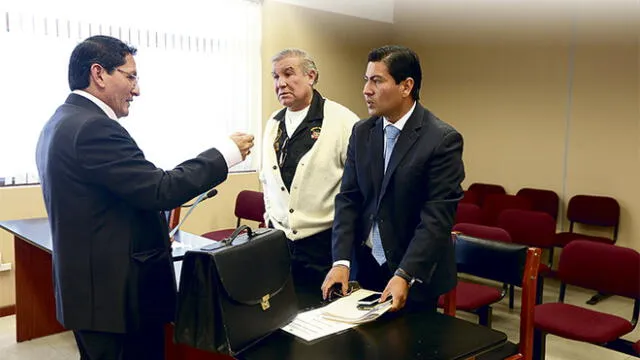 "Tía Pocha" ofreció como testigos a Marcos Hinojosa y otros funcionarios de Arequipa