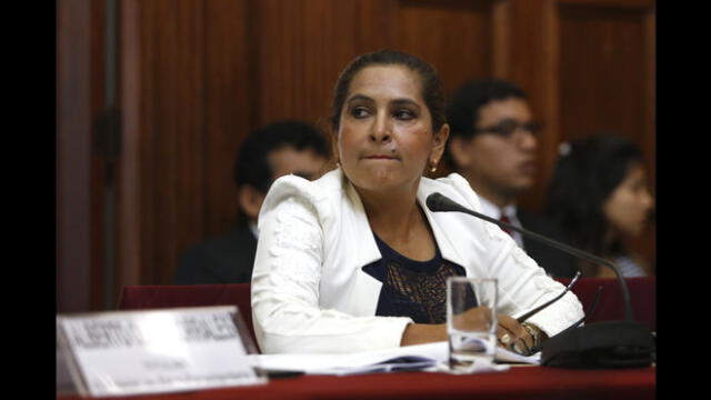 Maritza García: Anulan título y grados a fujimorista por certificado falso