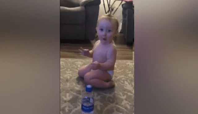 Desliza a la izquierda para ver las imágenes de la hilarante reacción de la bebé que ya es viral en Facebook.