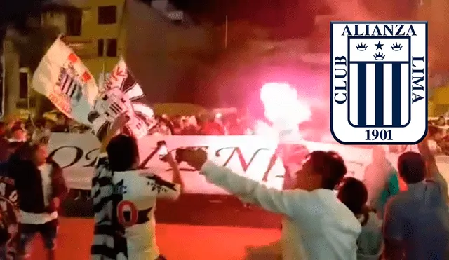 Hinchas de Alianza Lima reciben a su equipo en Trujillo con un banderazo [VIDEO]