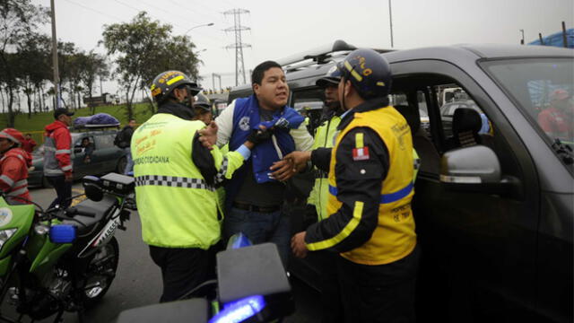 Surco: sancionarán a choferes que agreden a inspectores de tránsito