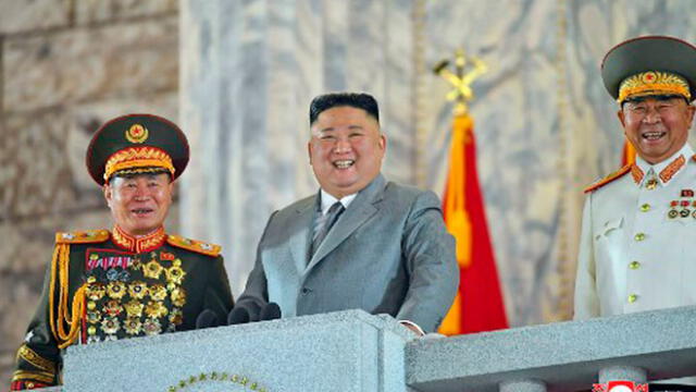 La ONG Helping Hands Korea afirmó que Kim confinó a quienes habían contraído coronavirus en  un campo de concentración. Foto: AFP
