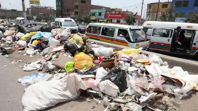 Usuarios denuncian acumulación de basura en varios distritos de Lima 