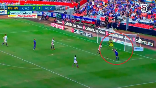 Cruz Azul vs Veracruz: tras un pase como ‘con la mano’, Caraglio puso el 3-1 [VIDEO]