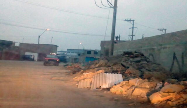 Vecinos se quejan por gran desmonte en calle de Lurín