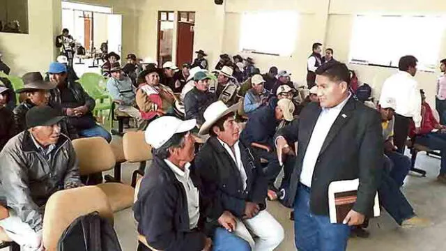 En Tacna, reinician mesa de trabajo entre Southern y Candarave