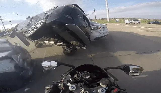 YouTube: motociclista captura accidente que pudo acabar con su vida en EEUU [VIDEO]