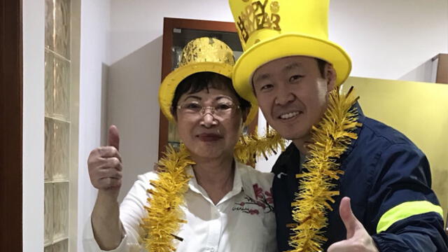 Kenji Fujimori celebró el Año Nuevo junto a su madre