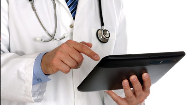 Varios médicos han ofrecido consultorías gratuitas por redes sociales para no colapsar el sistema de salud. Foto: difusión