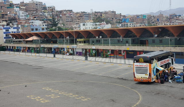 Viajes a la ciudad de Lima siguen suspendidas en Arequipa. Foto: Leonela Aquino/ URPI-LR