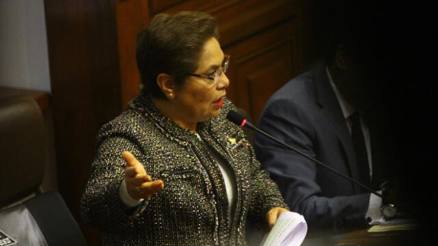 Vía Twitter: Luz Salgado habla de no avalar la corrupción, pero le recuerdan 'vladivideos'