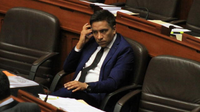 Roberto Vieira confirma que se mantendrá sin bancada en el Congreso