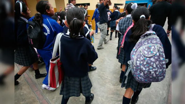 Estudiantes colegios privados Chiclayo.