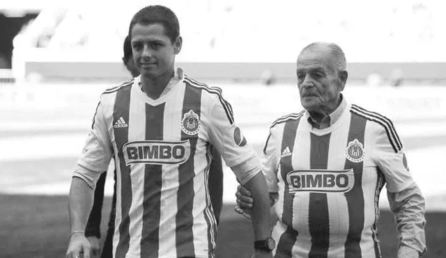 Chicharito y su abuelo mantenían un gusto común por el fútbol.