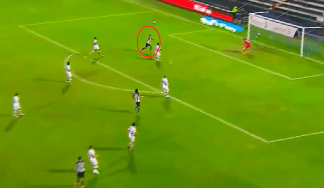 Alianza Lima vs Municipal: la increíble ocasión de gol errada por Janio Pósito | VIDEO 