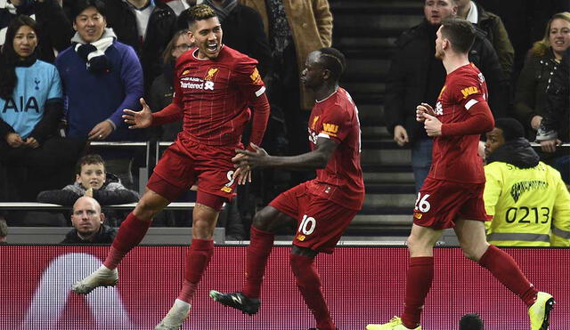 Firmino anotó el único tanto con el que el Liverpool venció al Tottenham. Foto: AFP.