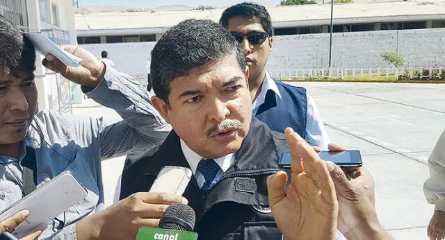 Gobernador de Tacna trata de congraciarse con AJU 