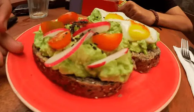 YouTube viral: restaurante vende 'pan con palta' a S/19 y estos son sus finos ingredientes [VIDEO]