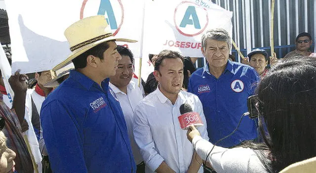 Congresista Richard Acuña llegó a Arequipa para hacer campaña a favor de partido