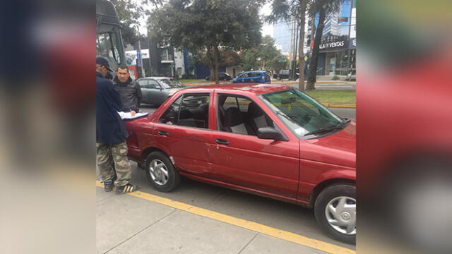 Choque entre bus y taxi ocurrió en la calle Punta del Este. (Fotos: Grupo La República)