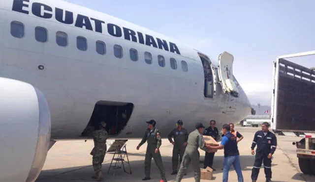 Llegó avión de Ecuador con cargamento de raciones alimenticias para damnificados por desastres