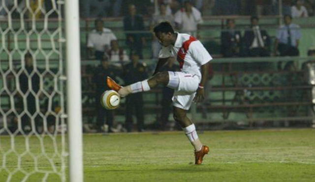 Andrés Mendoza jugó tres eliminatorias con Perú.