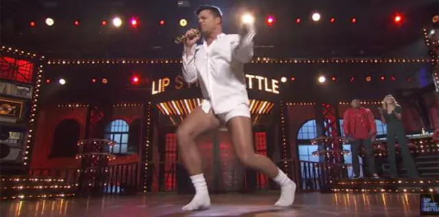 Ricky Martin imitó a Tom Cruise en calzoncillos
