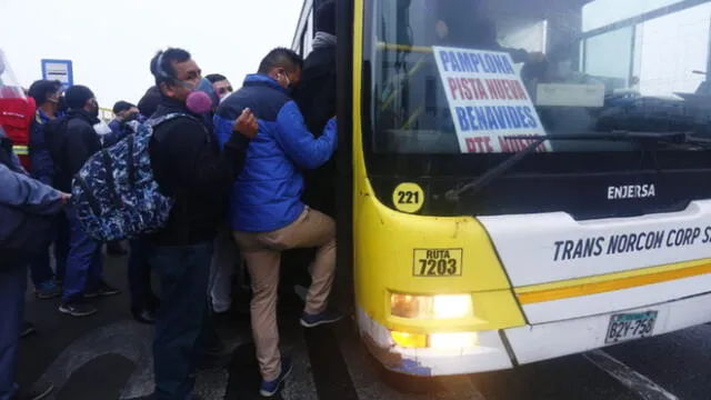Gremio también cuestiona que se haya dejado operar a empresas con buses no adecuados. (Foto: Flavio Matos / La República)