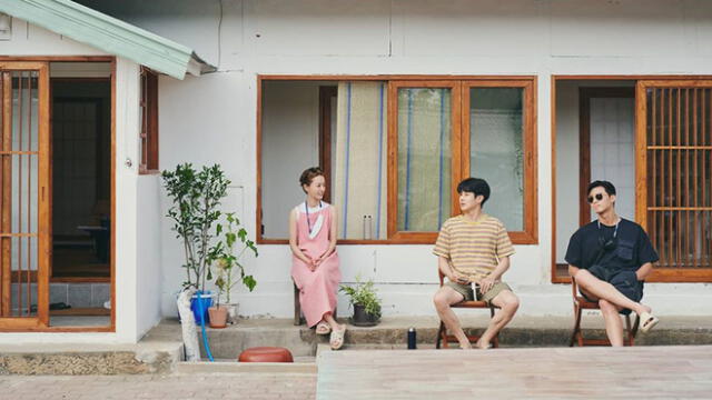 Summer Vacation es un reality de tvN que invita a estrellas de televisión y cine en vacaciones para relajarse de sus actividades. Foto: tvN