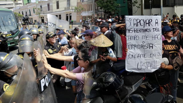 Marcha en Lima: ciudadanos inician protestas en calles de la capital. Foto: composición LR/Deysi Portuguez / URPI-LR