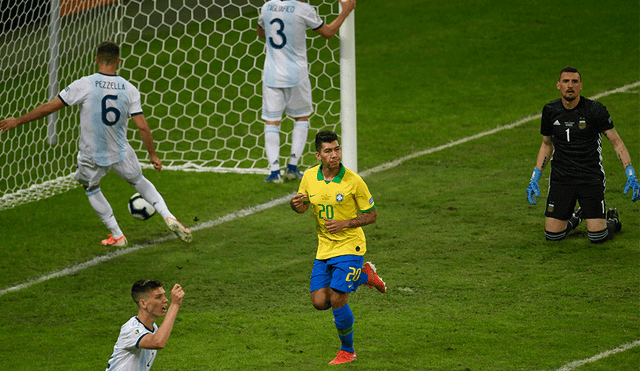 Roberto Firmino convirtió el 2-0 a favor de Brasil sobre Argentina en semifinales de la Copa América 2019. | Foto: AFP