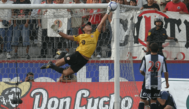 Raúl Fernández consideró que quedará en la historia de Universitario "salir campeón ante el rival de toda la vida". Foto: Eddy Lozano/Líbero.