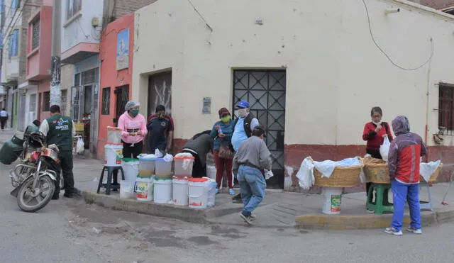 Comercio informal en la ciudad de Chiclayo. Foto: Luis Rodríguez
