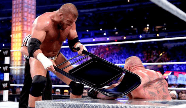 WWE: La última vez que Triple H apostó su carrera en Wrestlemania [VIDEO]