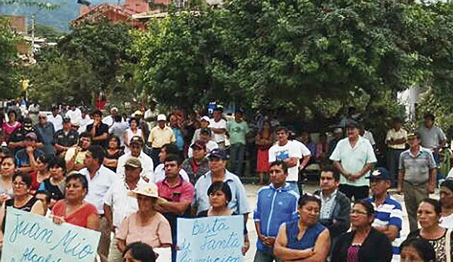 Olmanos rechazan y denuncian a alcalde Juan Mío