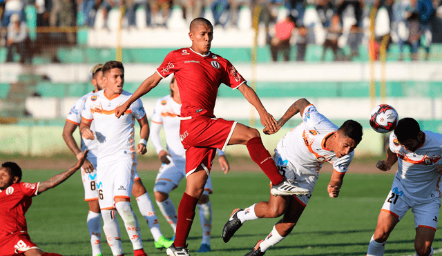 Universitario perdió 4-2 en su visita a Ayacucho FC por el Torneo de Verano [RESUMEN]