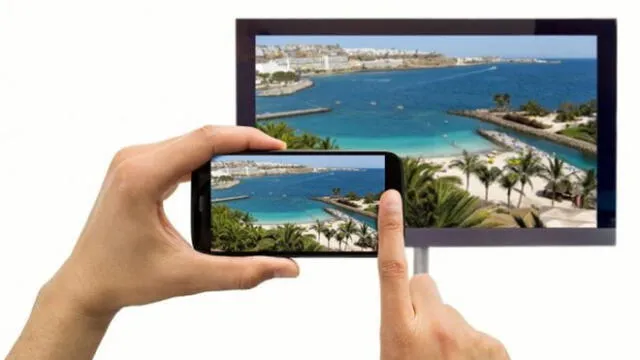 Duplicar la pantalla de tu smartphone en un Smart TV es sencillo.