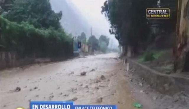 Santa Eulalia: Caída de nuevo huaico en Cajamarquilla alarma a vecinos | VIDEO