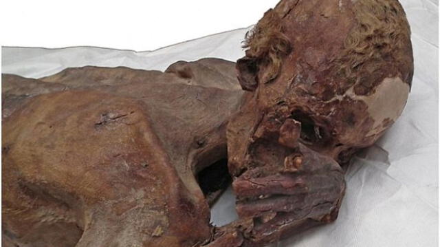 El sorprendente hallazgo en dos momias egipcias: tatuajes de hace 5000 años [FOTOS]