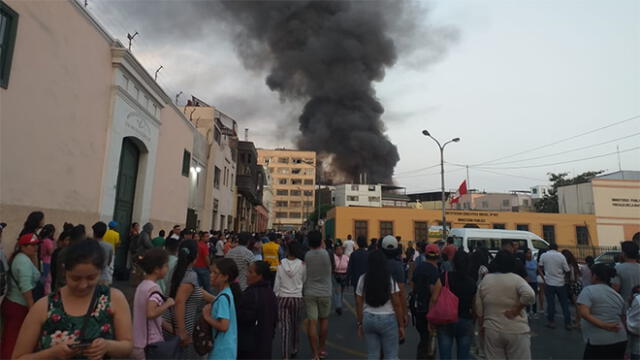 Incendio en Mesa Redonda: ciudadanía preocupada ante siniestro