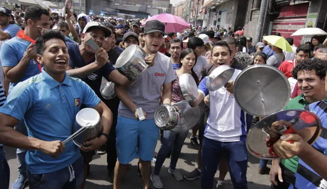 Mesa Redonda : nuevamente los comerciantes toman las calles de Lima. [FOTOS]