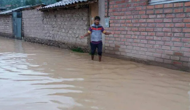 Viviendas inundadas en Cusco tras torrencial lluvia